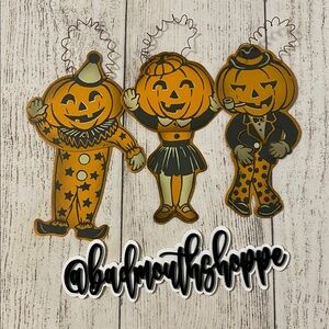 Vintage Inspired Set of 3 Pumpkins Jointed Metal Ornaments Decor